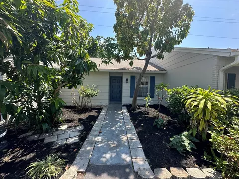 368 Gloucester St, Safety Harbor, FL 34695