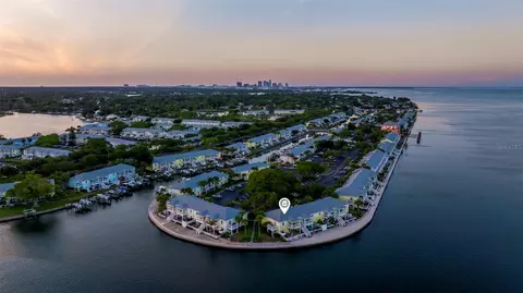 5280 Coquina Key Dr SE #B, Saint Petersburg, FL 33705