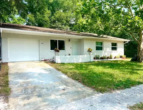 1114 Sagamore Dr, Seffner, FL 33584