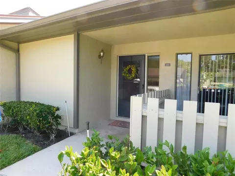 110 Geoffrey Ct, Oldsmar, FL 34677