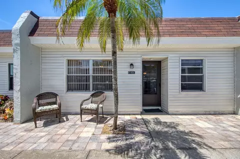 9014 Mission Oaks Blvd #9014, Seminole, FL 33776