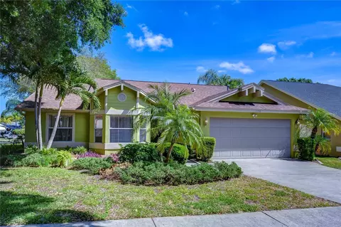 1153 Clippers Way, Tarpon Springs, FL 34689