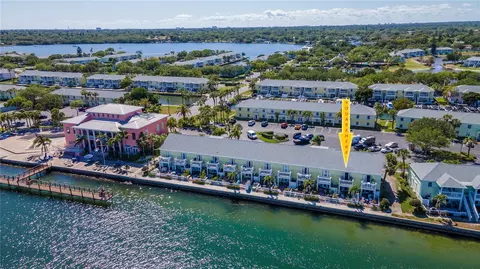 4910 Coquina Key Dr SE, Saint Petersburg, FL 33705
