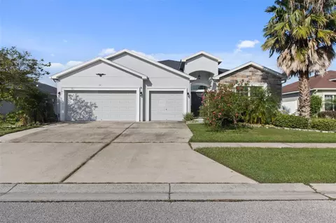 6553 Castle Green Pl, Zephyrhills, FL 33541
