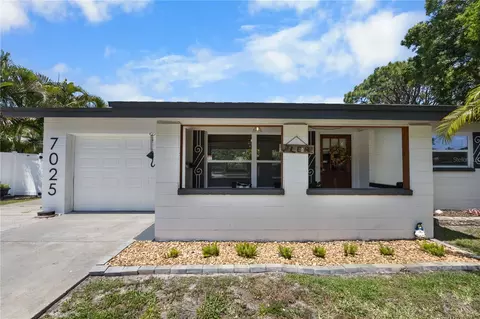 7025 35th Ter N, Saint Petersburg, FL 33710