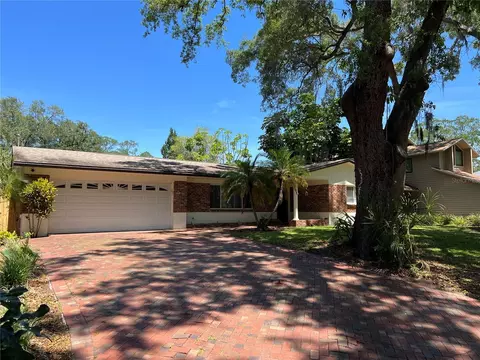 1147 43rd Ave N, Saint Petersburg, FL 33703