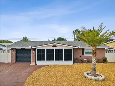 3819 Redwood Dr, Holiday, FL 34691