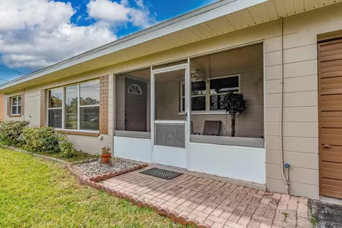 10890 Valencia Ter, Seminole, FL 33772