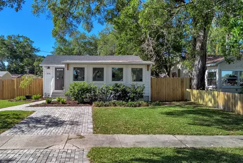 916 47th Ave N, Saint Petersburg, FL 33703