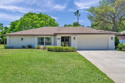 7806 Sylvan Dr, Hudson, FL 34667