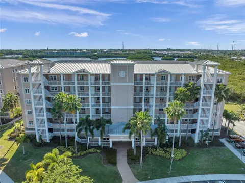 7296 Marathon Dr #504, Seminole, FL 33777