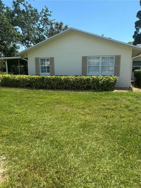 3357 38th St S #A, Saint Petersburg, FL 33711