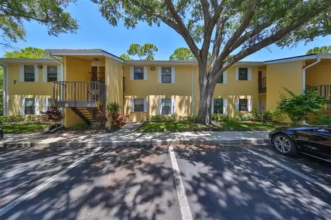 3001 58th Ave S #702, Saint Petersburg, FL 33712