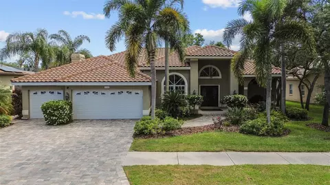 1702 Huntington Ct, Safety Harbor, FL 34695