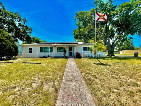 5180 48th Ter N, Saint Petersburg, FL 33709