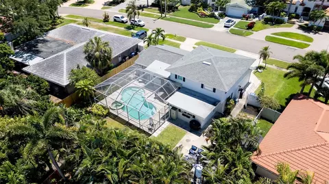 1070 Eden Isle Dr NE, Saint Petersburg, FL 33704