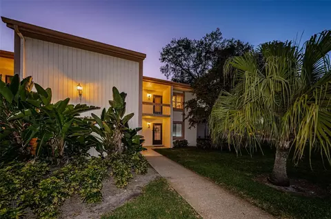 102 Lakeview Way #102, Oldsmar, FL 34677