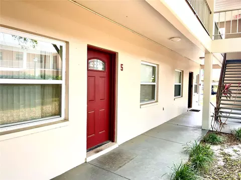 8302 Bardmoor Blvd #105, Seminole, FL 33777