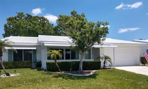 9215 36th St N #6, Pinellas Park, FL 33782