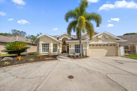 11363 Canterbury Ln, Seminole, FL 33778