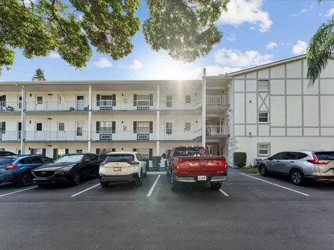 400 Glennes Ln #307, Dunedin, FL 34698