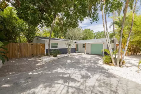 4089 Bluefish Dr SE, Saint Petersburg, FL 33705