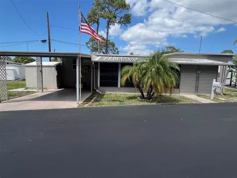 12674 Seminole Blvd #S19, Largo, FL 33778