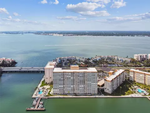 5200 Brittany Dr S #1801, Saint Petersburg, FL 33715