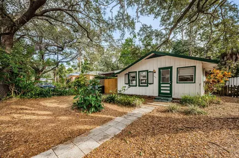 1241 New York Ave, Dunedin, FL 34698