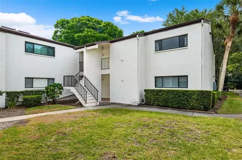 700 Starkey Rd #1213, Largo, FL 33771