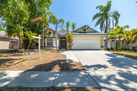 1094 Captains Way, Tarpon Springs, FL 34689