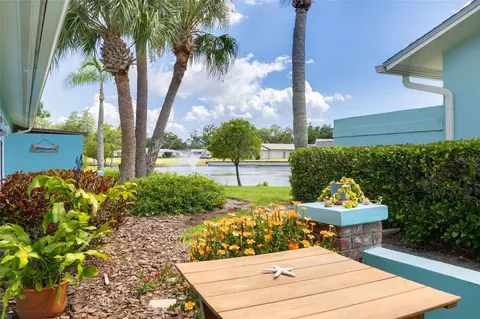 2730 Sherbrooke Ln #C, Palm Harbor, FL 34684