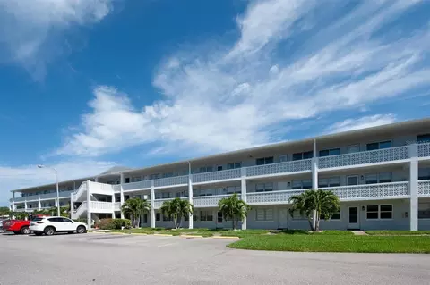 1001 77th Ave N #309, Saint Petersburg, FL 33702
