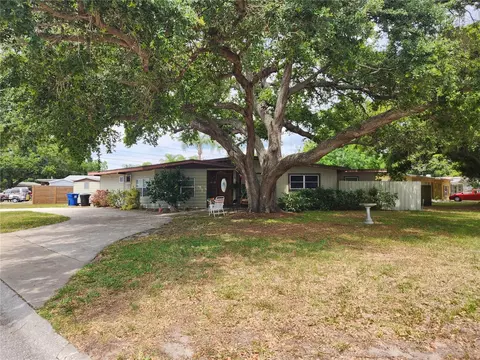 3201 51st St N, Saint Petersburg, FL 33710