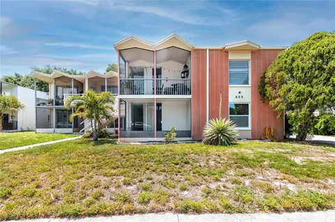 606 S Betty Ln #A, Clearwater, FL 33756