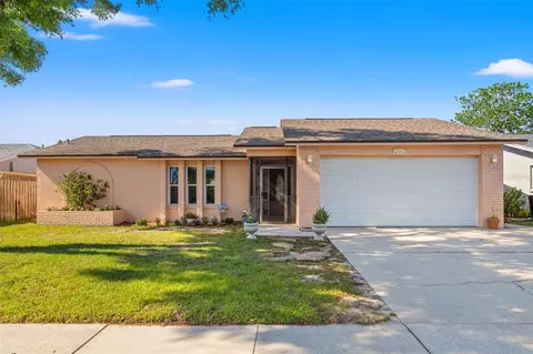 8443 121st Ave, Largo, FL 33773