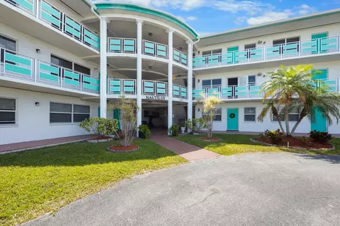 1950 59th Ave N #316, Saint Petersburg, FL 33714