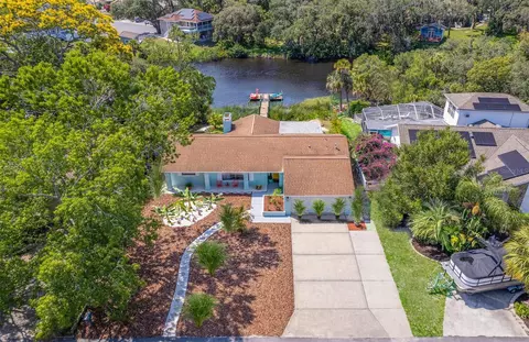 5631 Executive Dr, New Port Richey, FL 34652