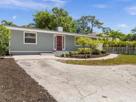 1405 10th St S, Safety Harbor, FL 34695