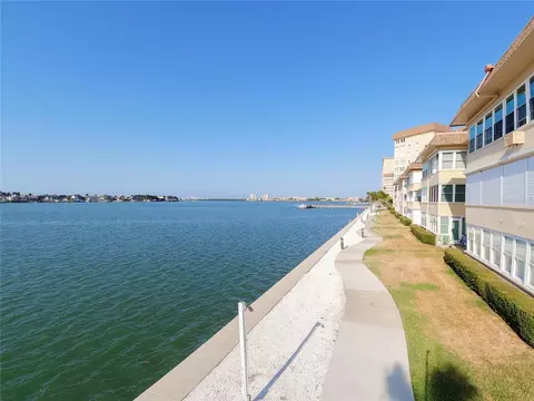 5020 Brittany Dr S #313, Saint Petersburg, FL 33715