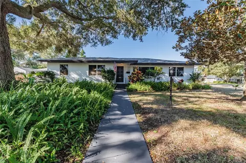 1220 Ridge Ave, Clearwater, FL 33755