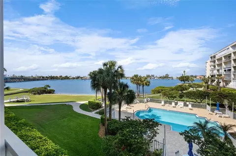 7872 Sailboat Key Blvd S #205, South Pasadena, FL 33707