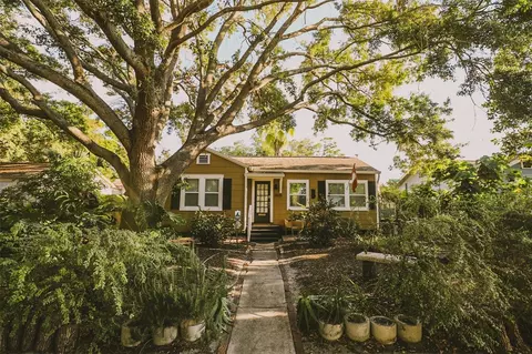 3625 Dartmouth Ave N, Saint Petersburg, FL 33713