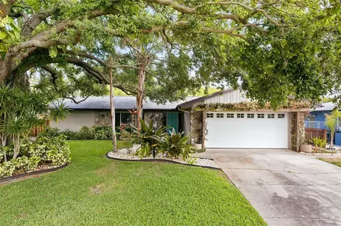 1755 Bellemeade Dr, Clearwater, FL 33755