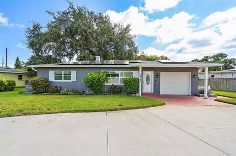 8269 Ridge Rd, Seminole, FL 33772