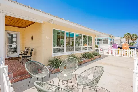 108 11th Ave, Saint Pete Beach, FL 33706