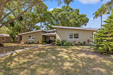1450 Wilson Rd, Clearwater, FL 33755