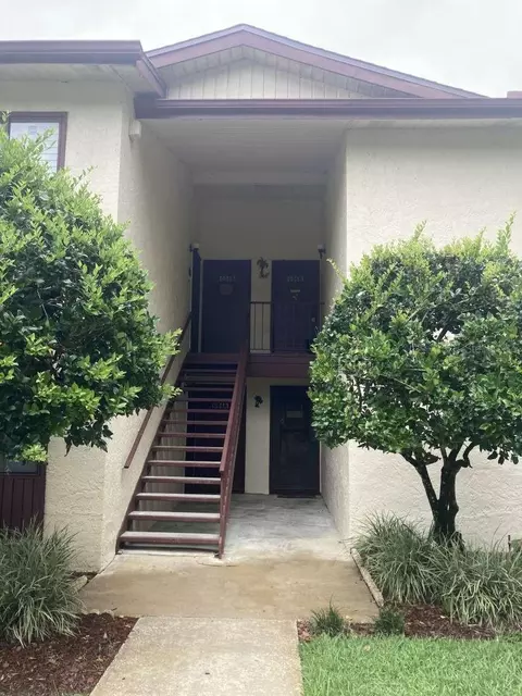 696 Midway Dr #B, Ocala, FL 34472