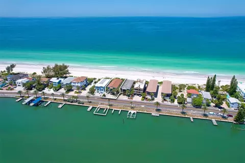 4 Gulf Boulevard Apt 201 202 203 204 Blvd #201, 202, 203, 204, Indian Rocks Beach, FL 33785