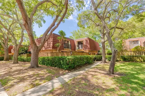 2707 14th Ct, Palm Harbor, FL 34684